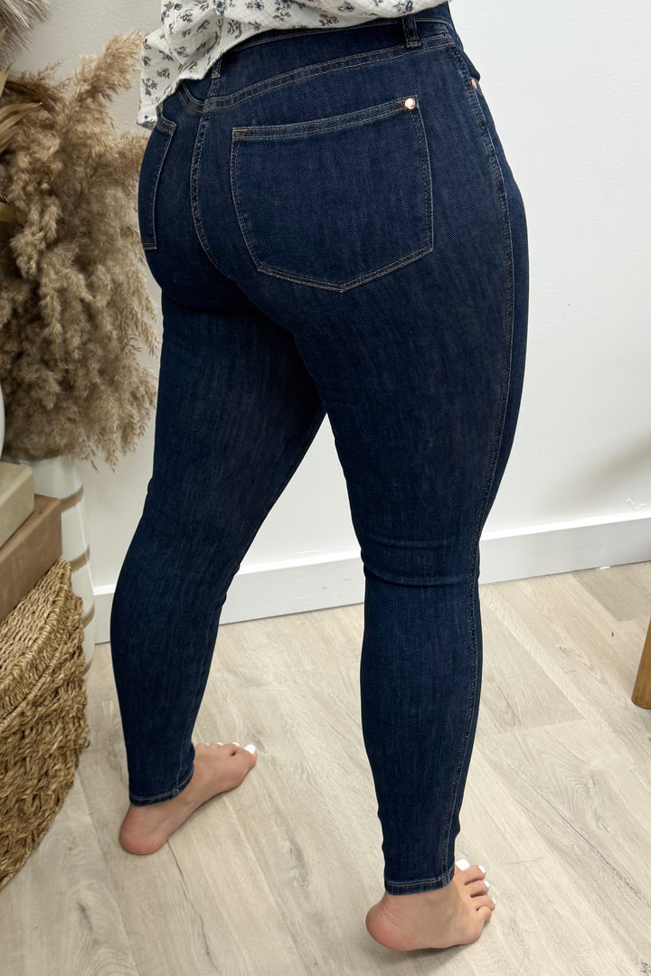 Delana Skinny Jeans (Tummy Control)