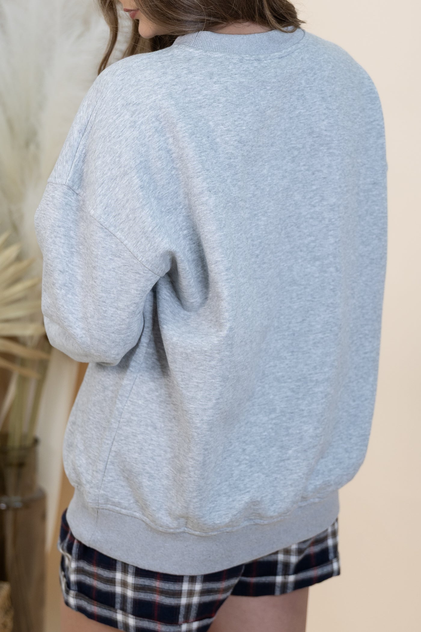 "Dog Mom" Sweatshirt (Heather Grey)