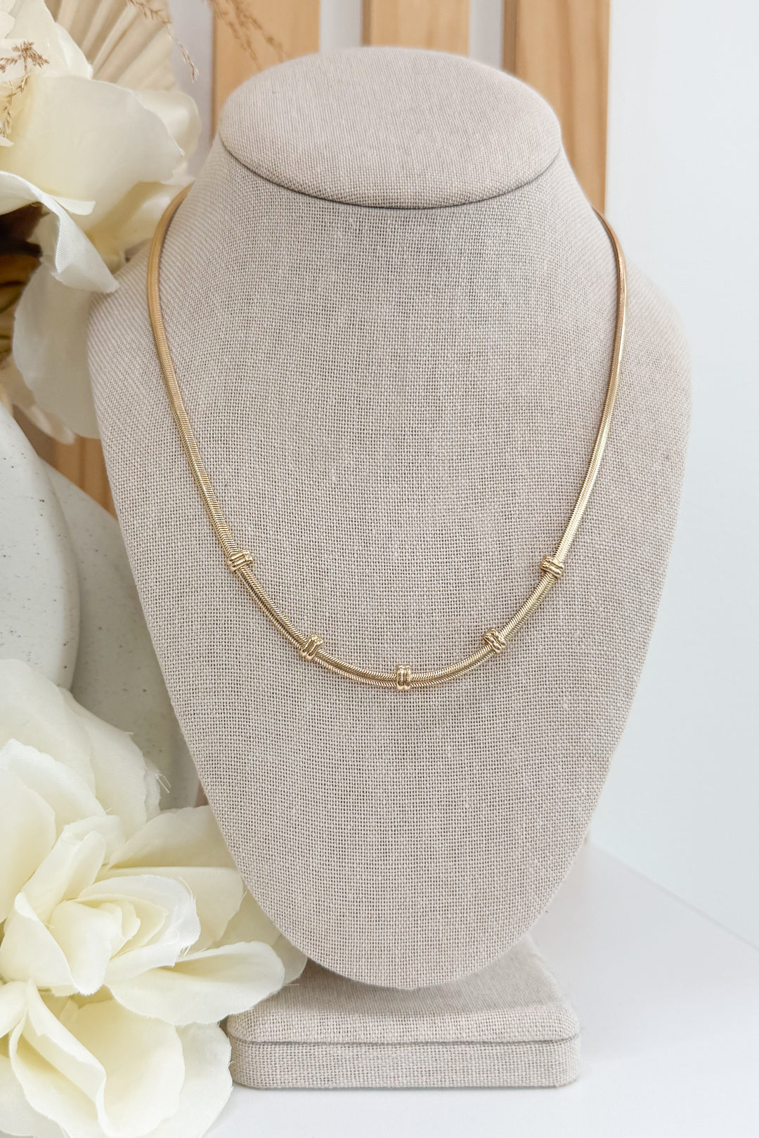 Alanna Necklace (Gold)