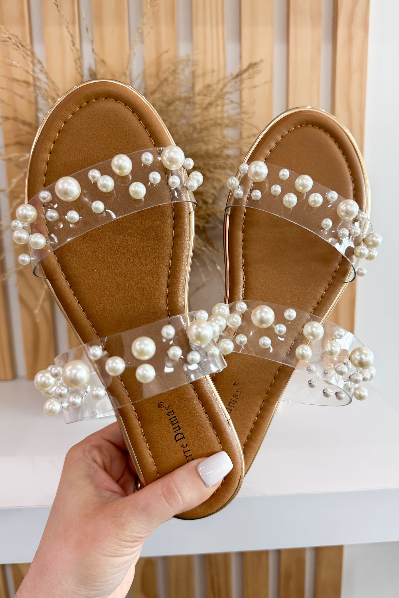 Pearly Sandals (Clear/Pearl)