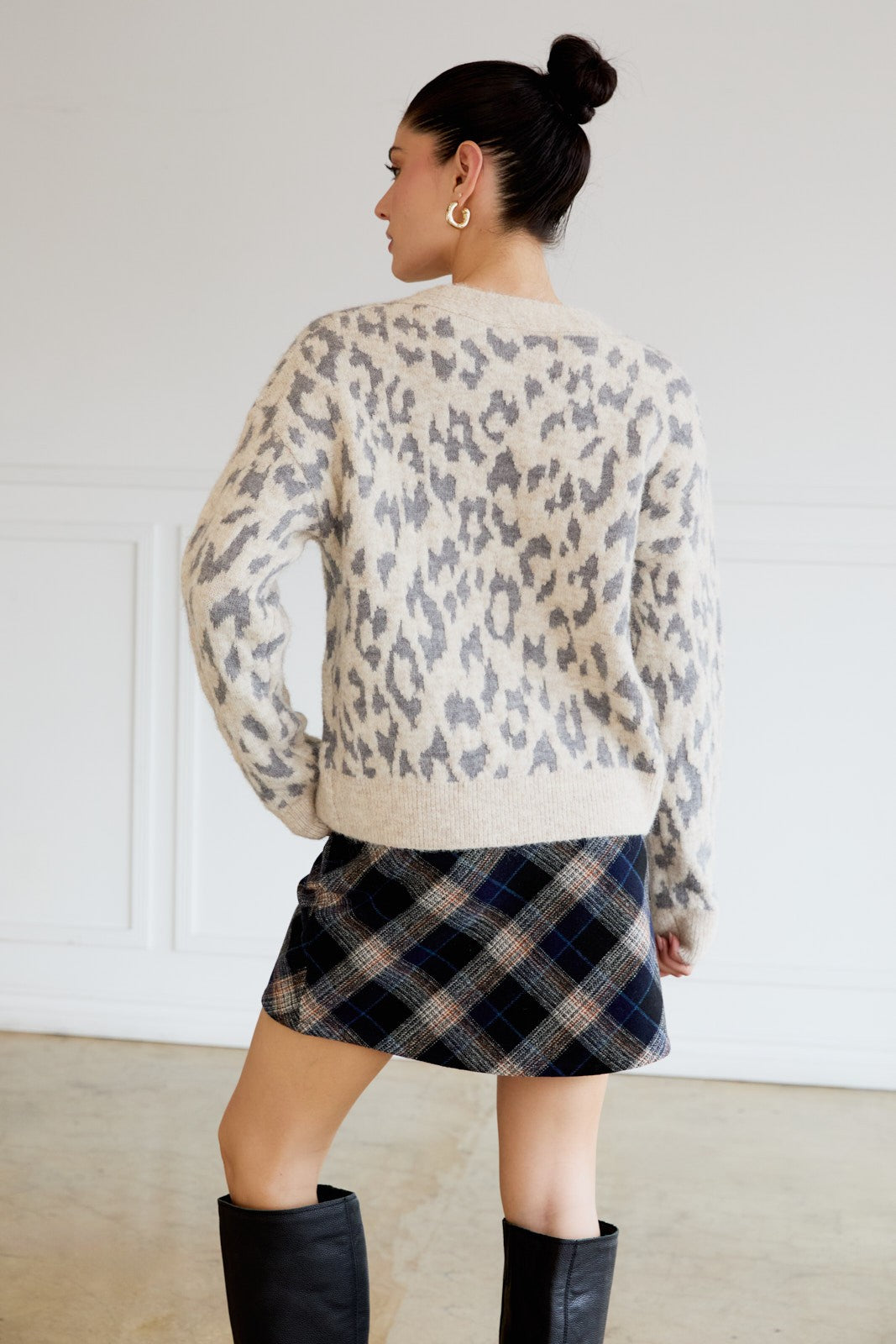 "A Look That Lasts" Cardigan (Beige Leopard)