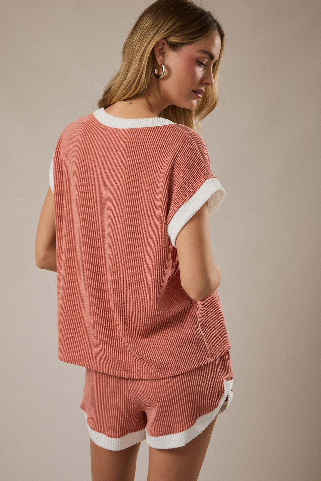 "Living In Paradise" Set (Salmon/White)