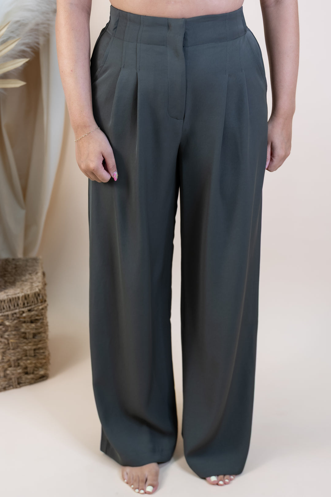 "Refined Muse" Pants (Dark Olive)