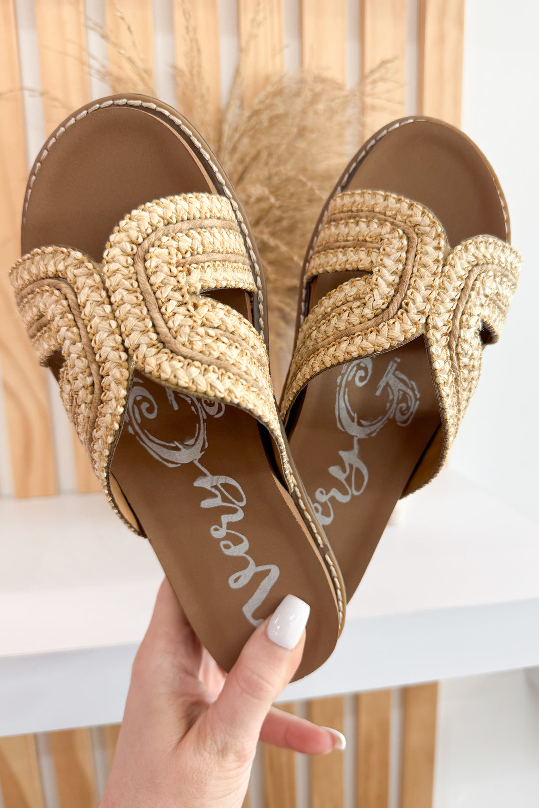 Very G Afie Sandal (Natural)