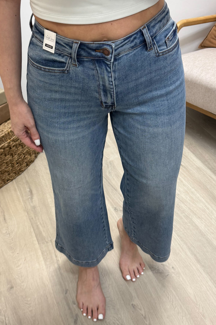 Vicky Ankle Wide Leg Jeans