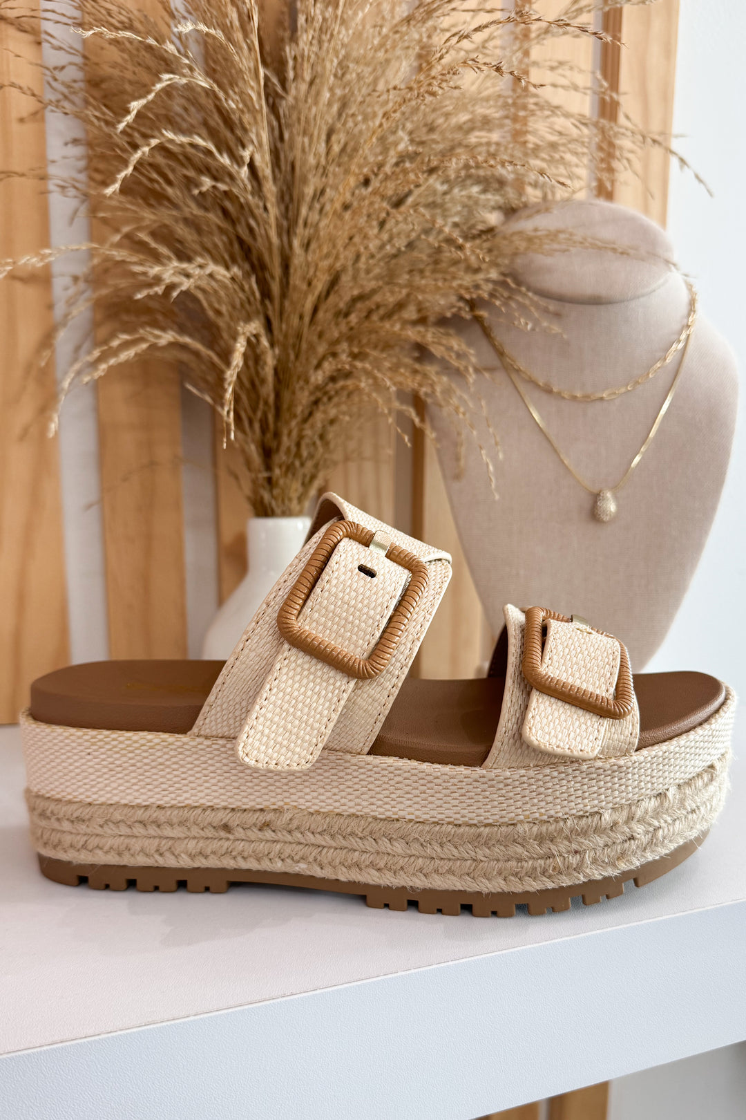 Alondra Sandal (Natural)