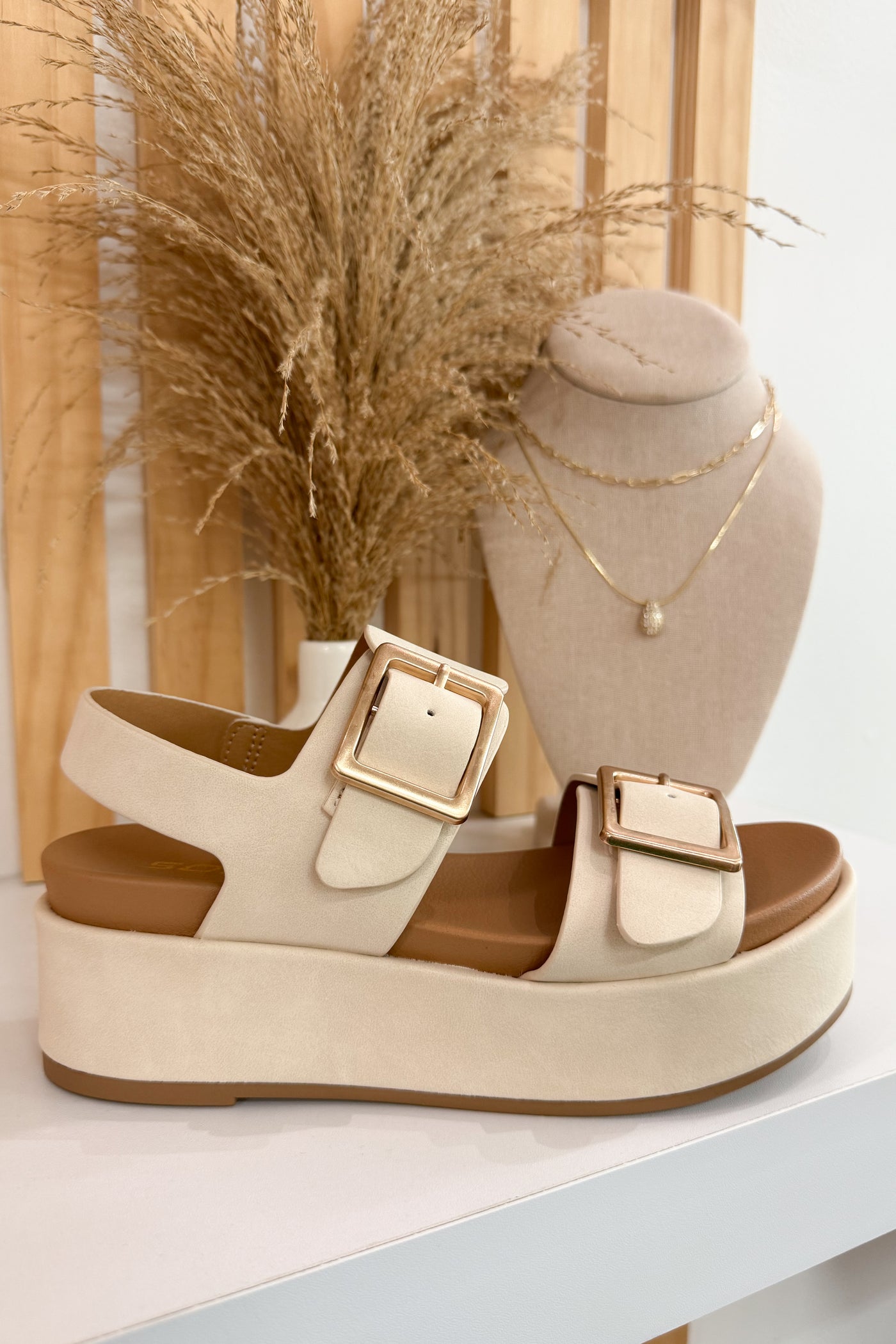 Reagan Sandal (Beige)