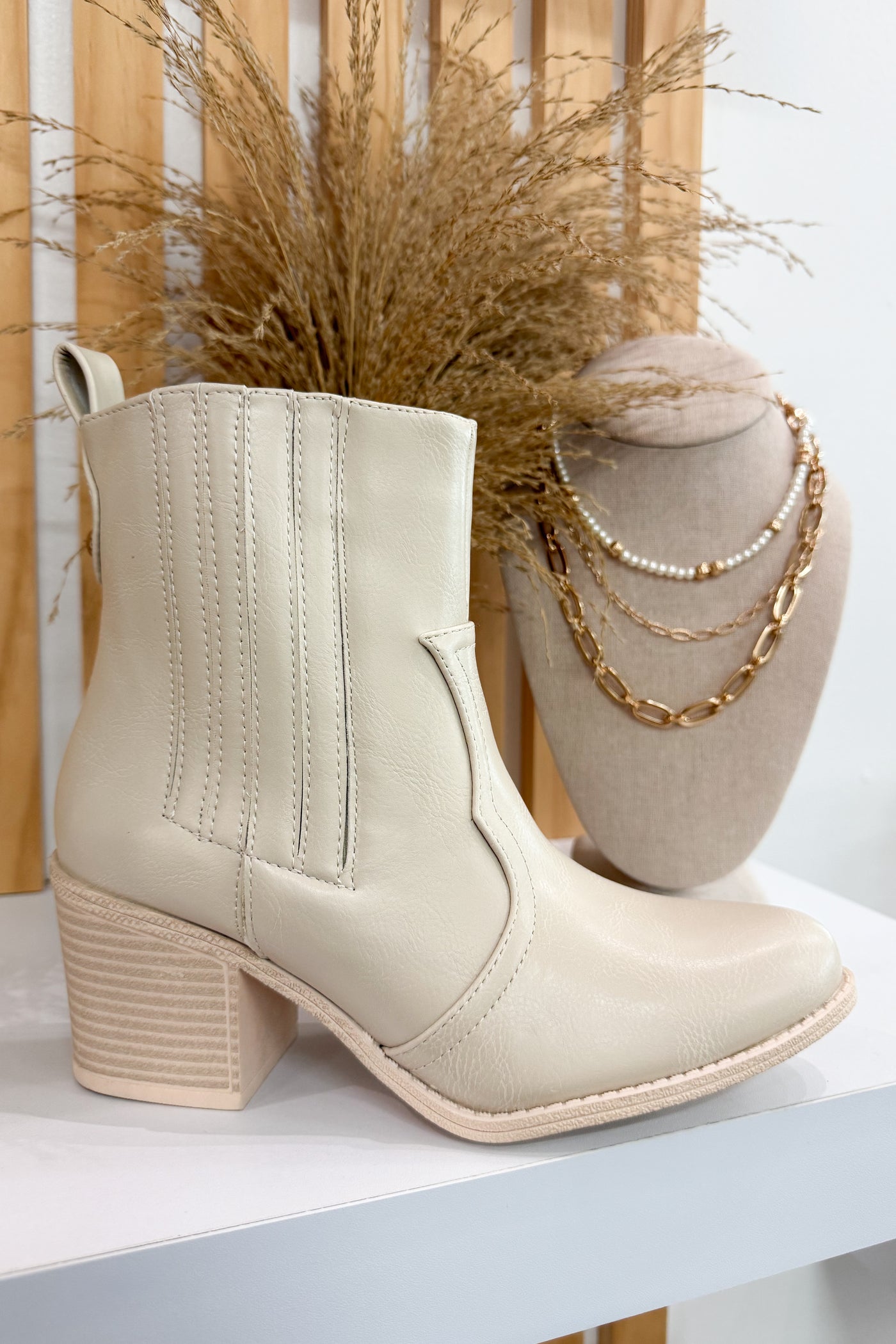 Yadira Booties (Cream)