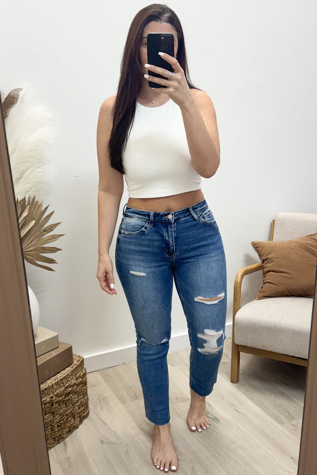 Linda Cropped Slim Straight Jeans