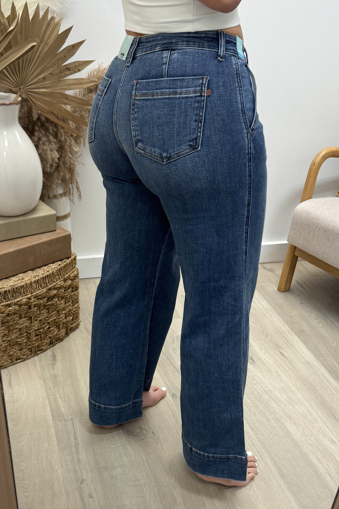 Lila Petite Wide Leg Jeans