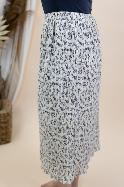 "As You Wish" Skirt (Cream/Charcoal)