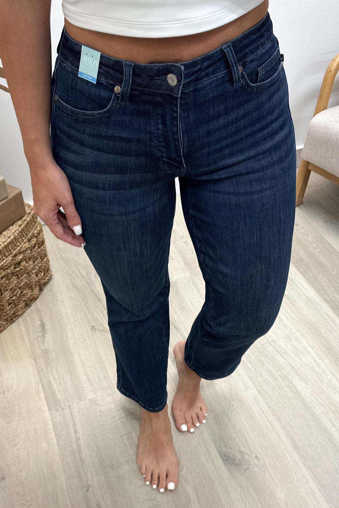 Eliza Petite Straight Leg Jeans (Tummy Control)