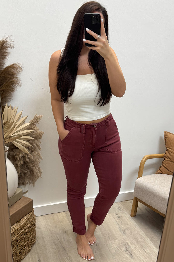 Carmine Weekender Jeans (Burgundy)