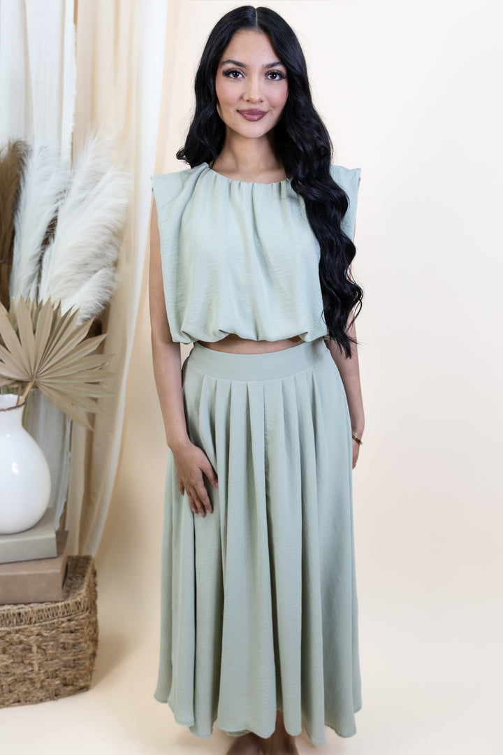 "Balanced Beauty" Set (Light Olive)