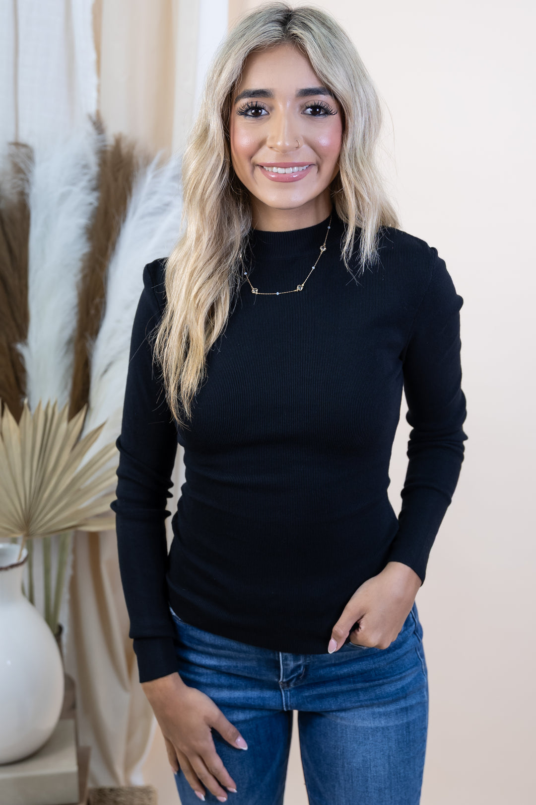 "Cozy Days" Top (Black)