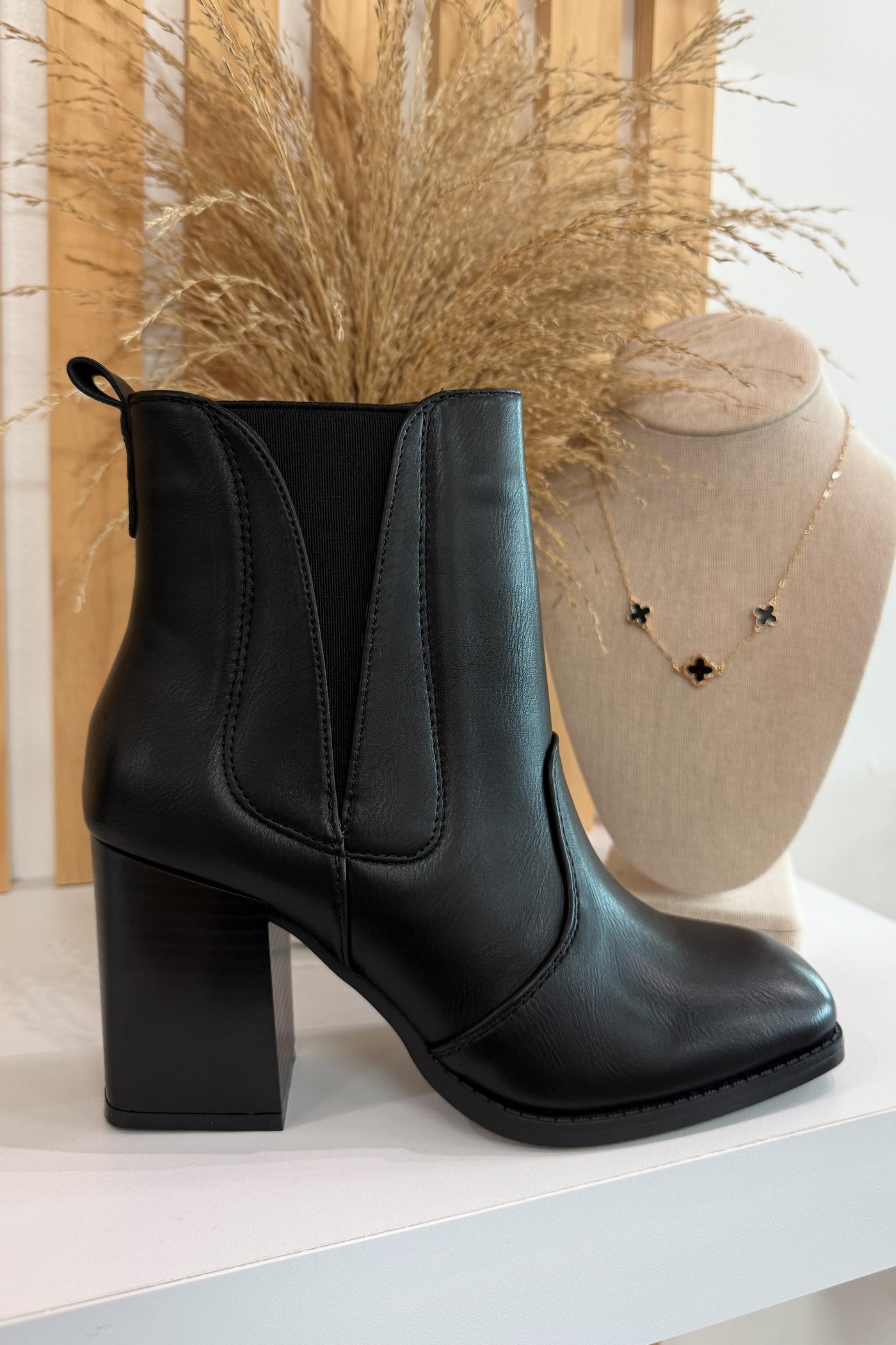 Maxine Booties (Black)