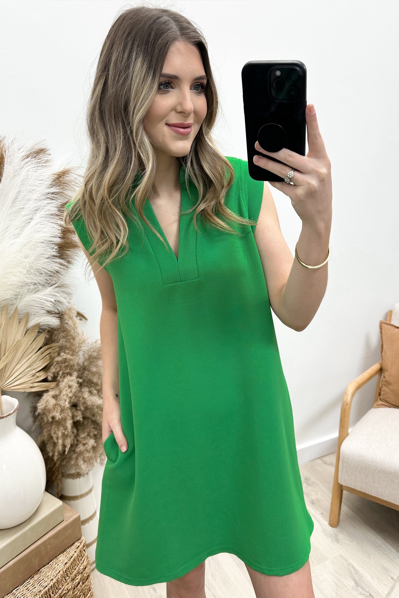 "Metropolitan Mood" Dress (Green)