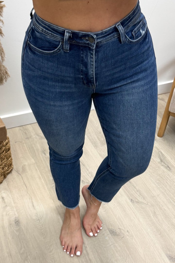 Glenda Slim Straight Jeans