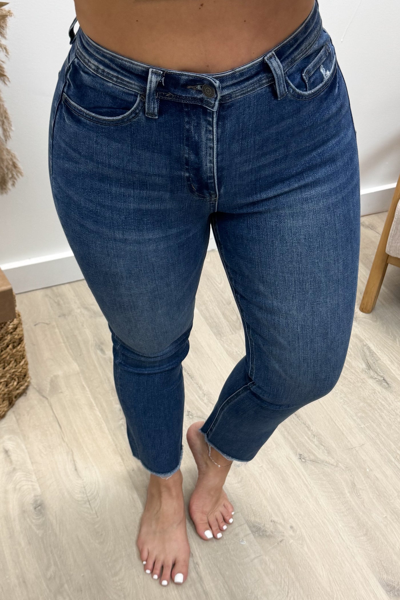Glenda Slim Straight Jeans
