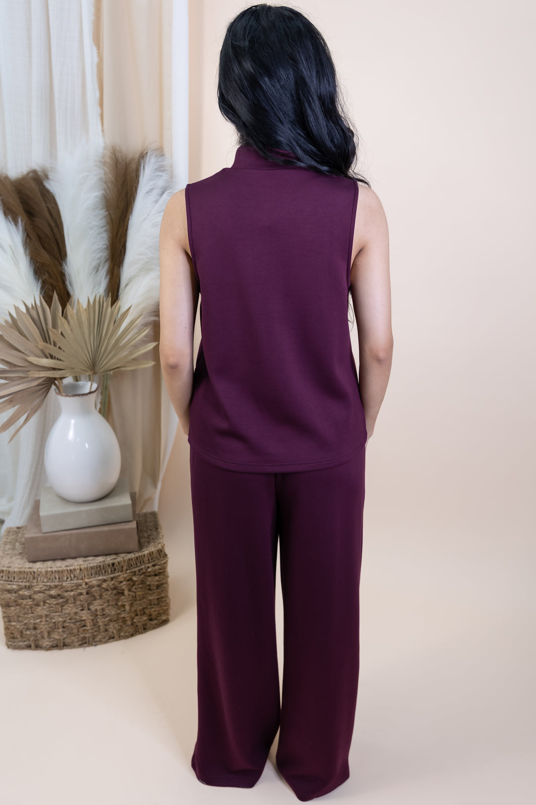 "Sleek Intentions" Set (Burgundy)