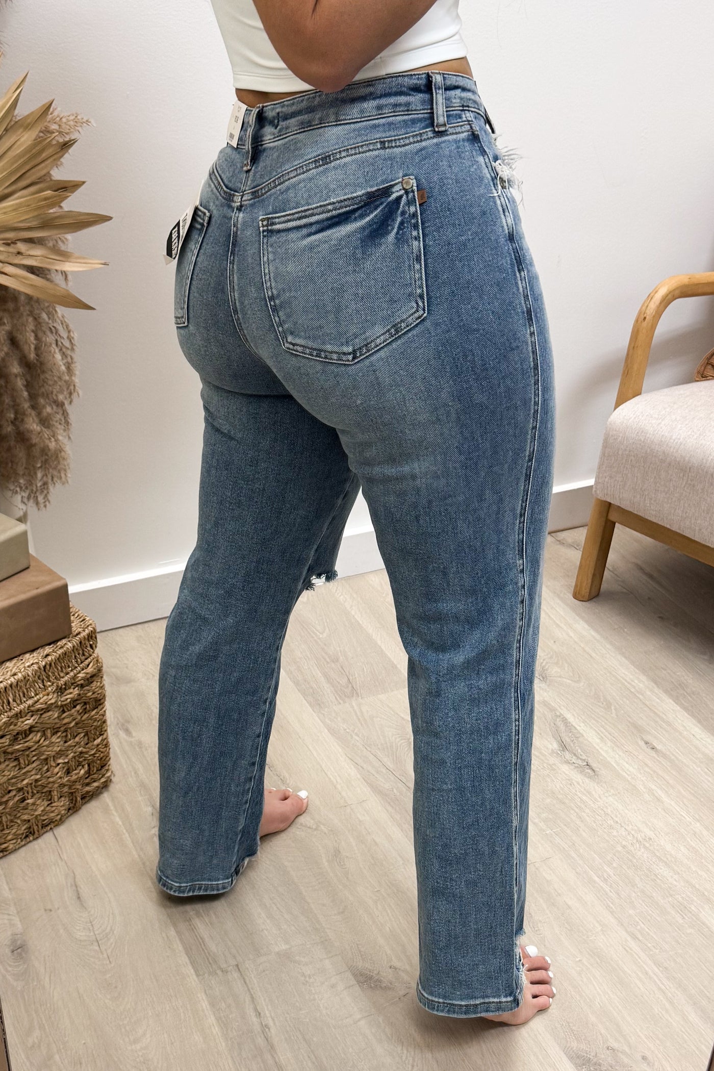Gisel Straight Leg Jeans (Rigid Magic)
