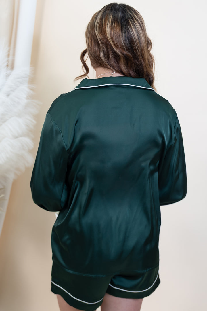 "Morning Mistletoe" Pajama Set (Green)