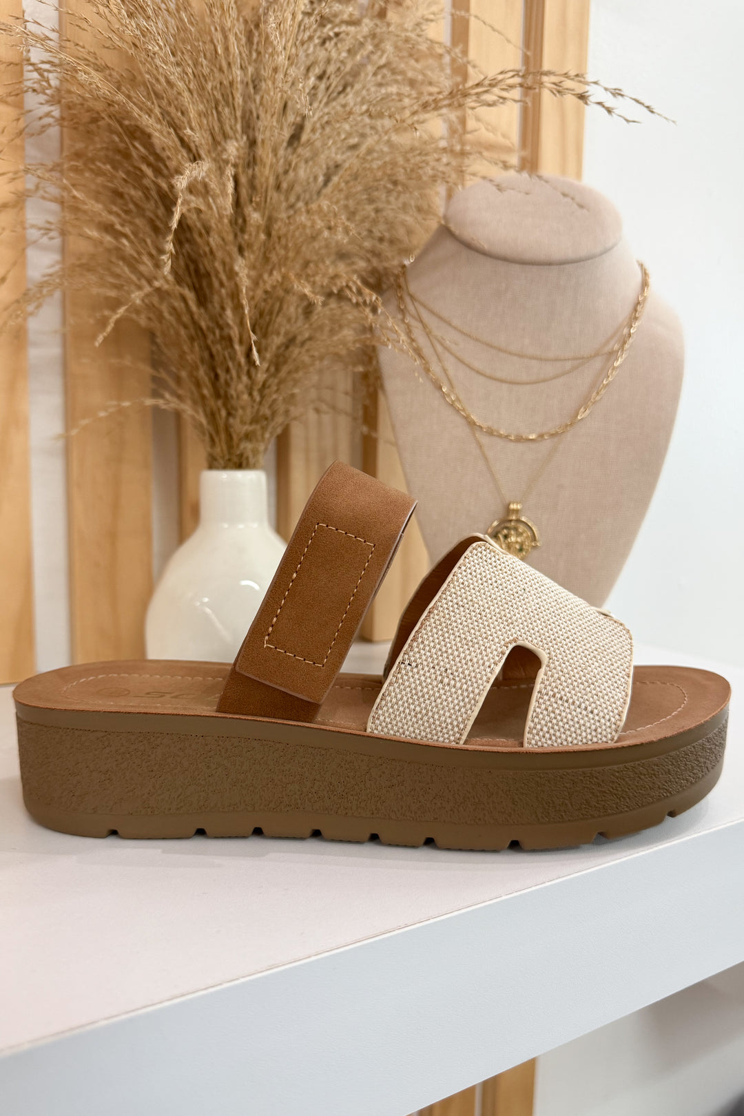 Talia Sandals (Beige Cotton)