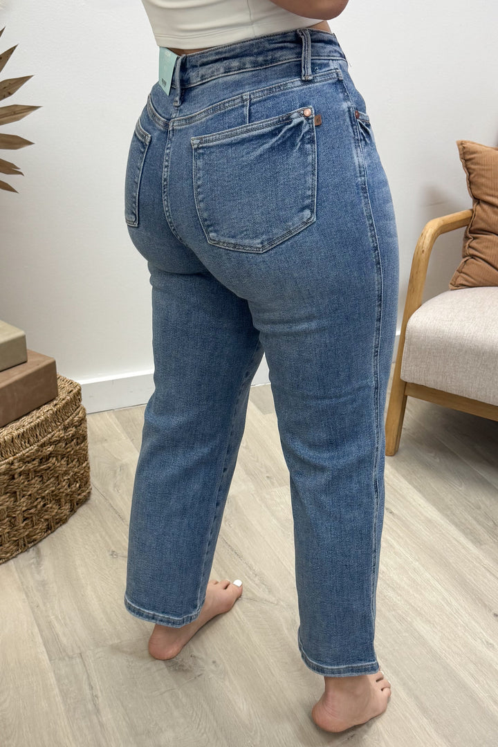 Ryleigh Petite Straight Leg Jeans (Tummy Control)