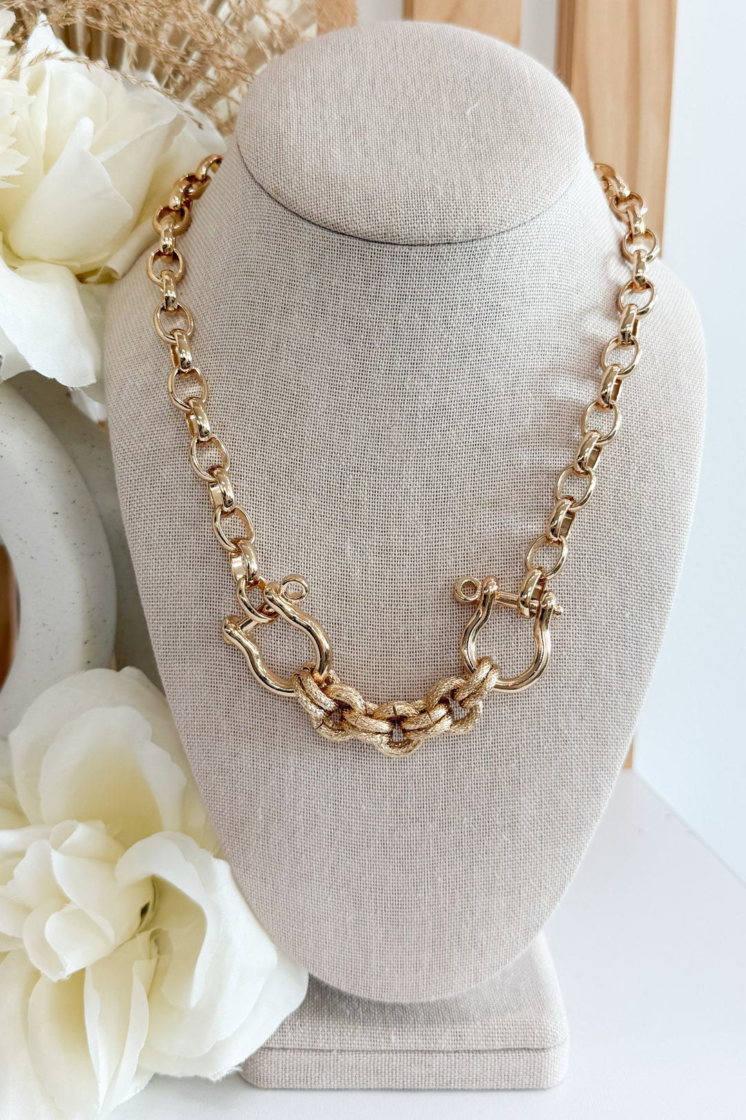 Sadrose Necklace (Gold)