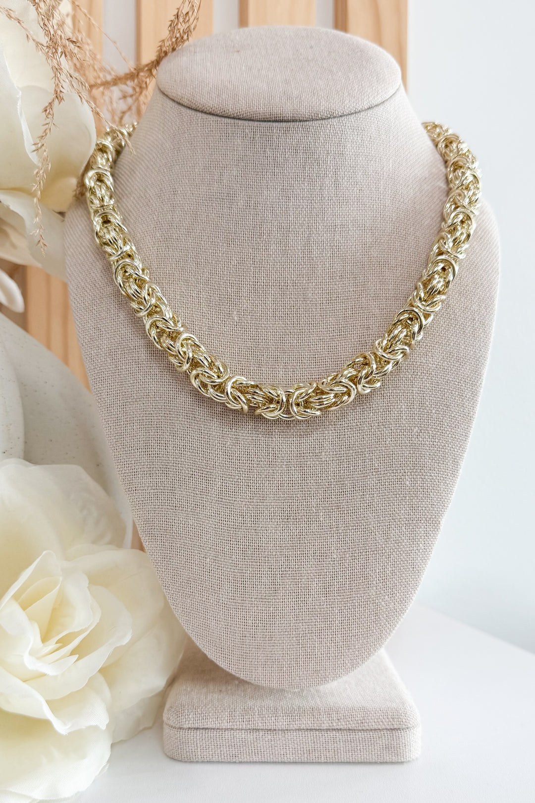 Zada Necklace (Gold)