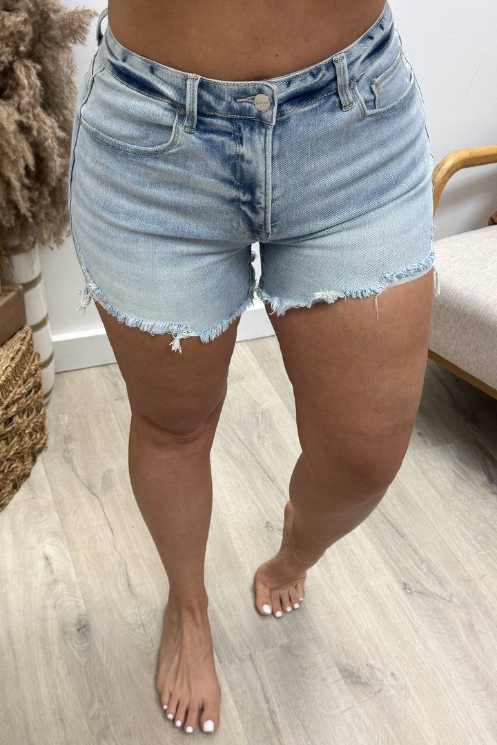 Chloe Denim Shorts (Light Wash)