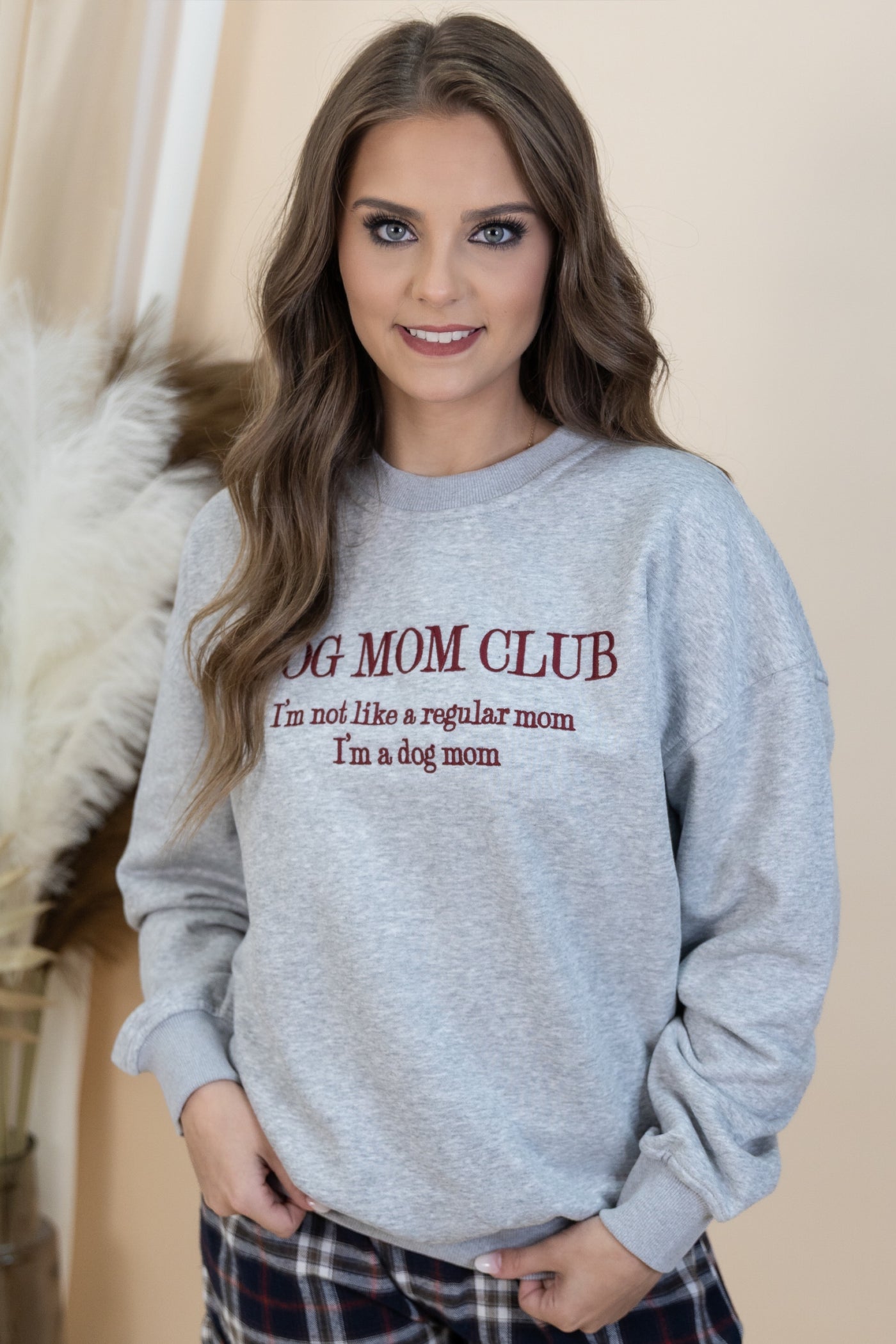 "Dog Mom" Sweatshirt (Heather Grey)