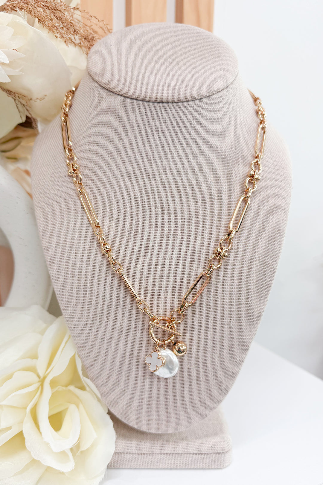 Vasyl Necklace (Gold)