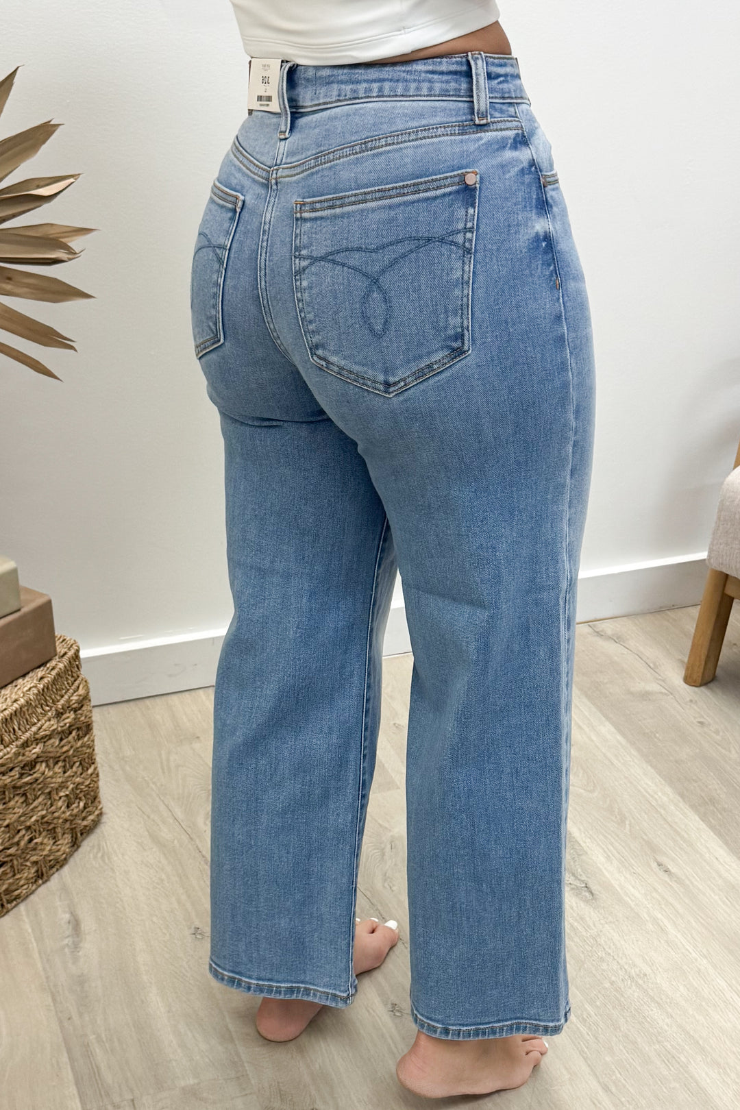 Claudia Ankle Wide Jeans