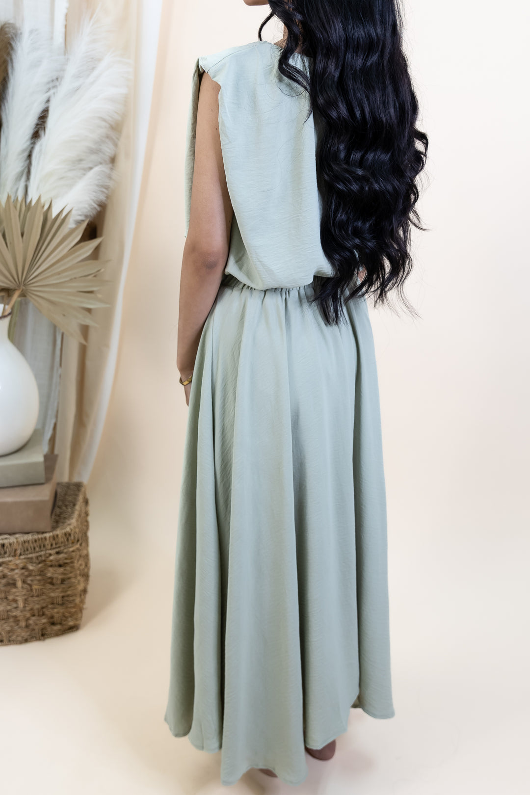 "Balanced Beauty" Set (Light Olive)
