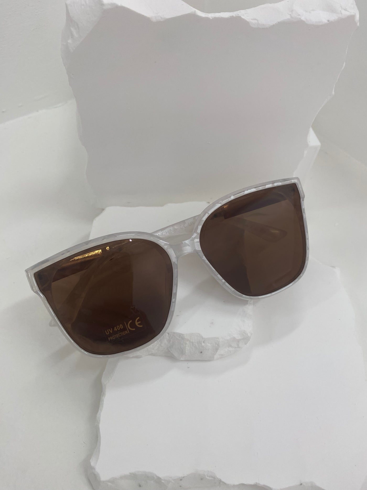 Savannah Sunglasses (White Marble)