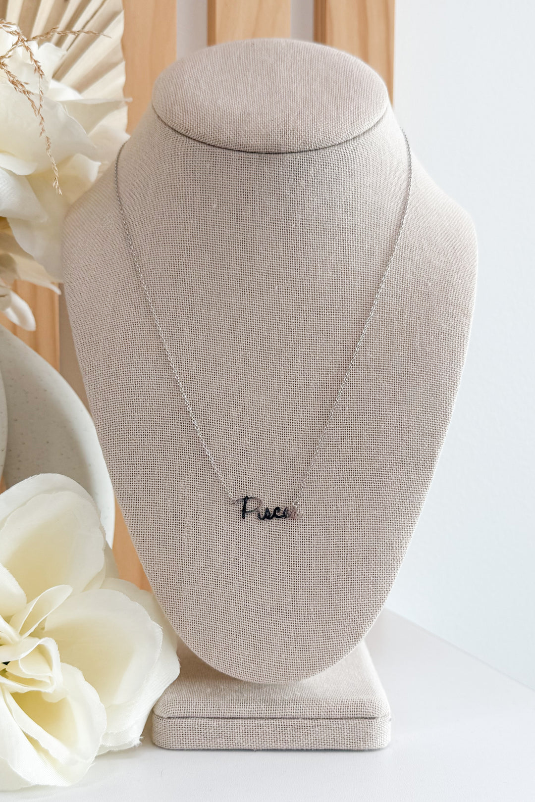 Pisces Zodiac Necklace (Silver)