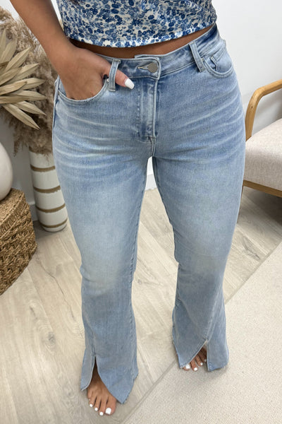 Brittney Flare Jeans - Happily Ever Aften