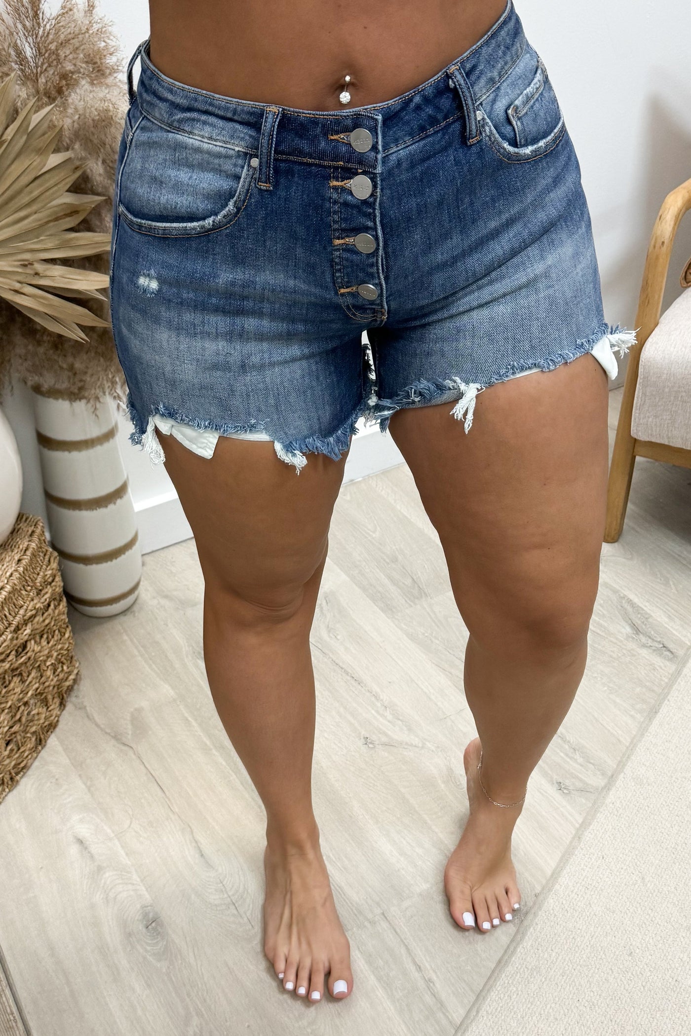 Cyrus Denim Shorts (Medium Wash) - Happily Ever Aften