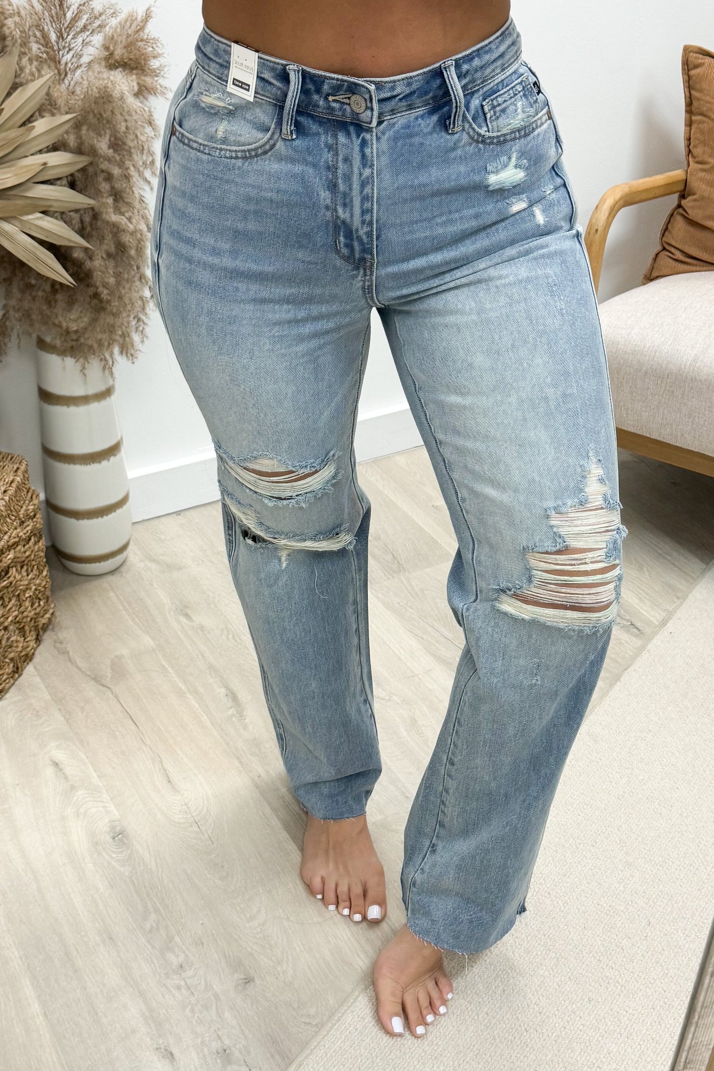 Jessica Straight Leg Jeans - Happily Ever Aften