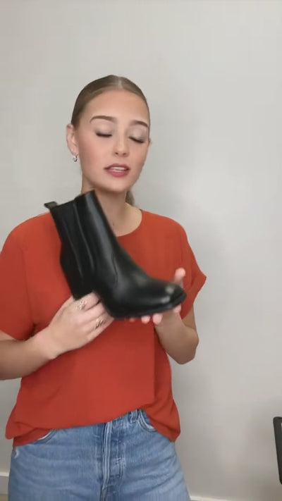 Maxine Booties (Black)