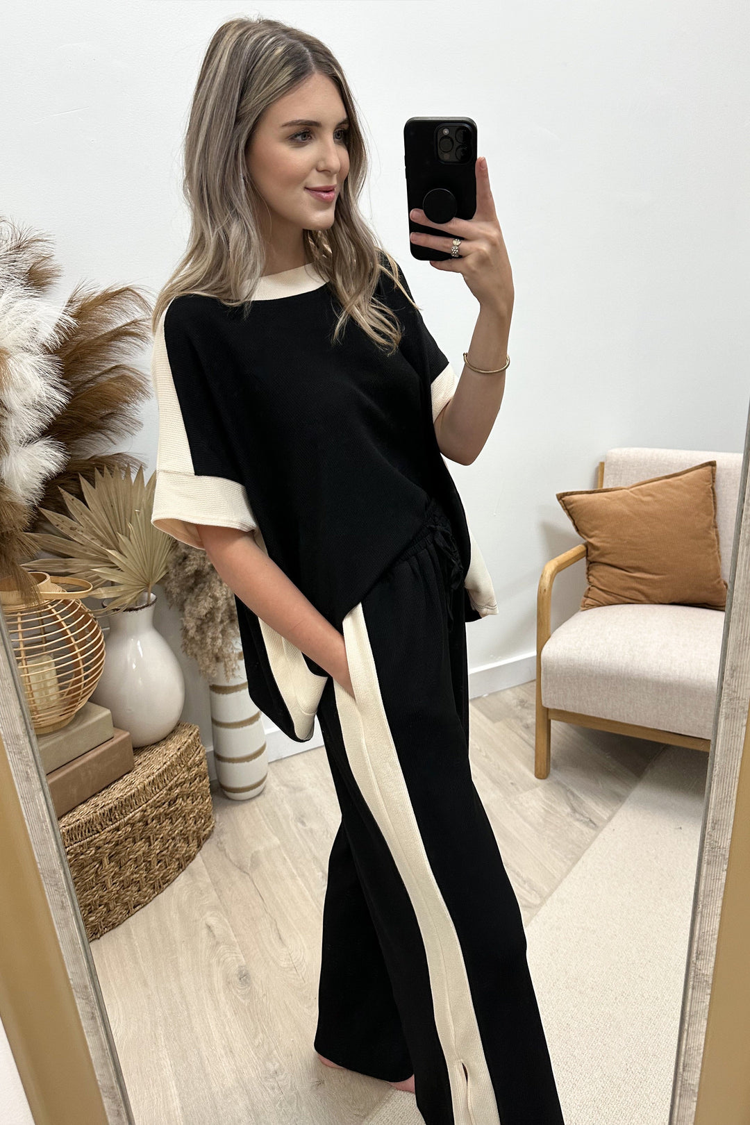 "Roaming Freely" Set (Black) - Happily Ever Aften