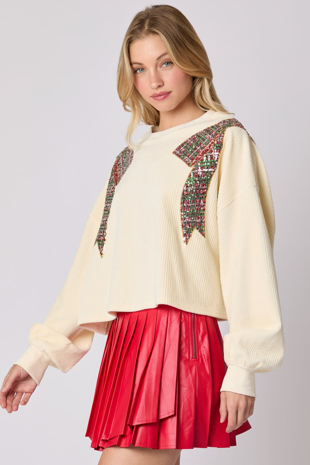 "Take A Bow" Sweater (Cream) - Happily Ever Aften