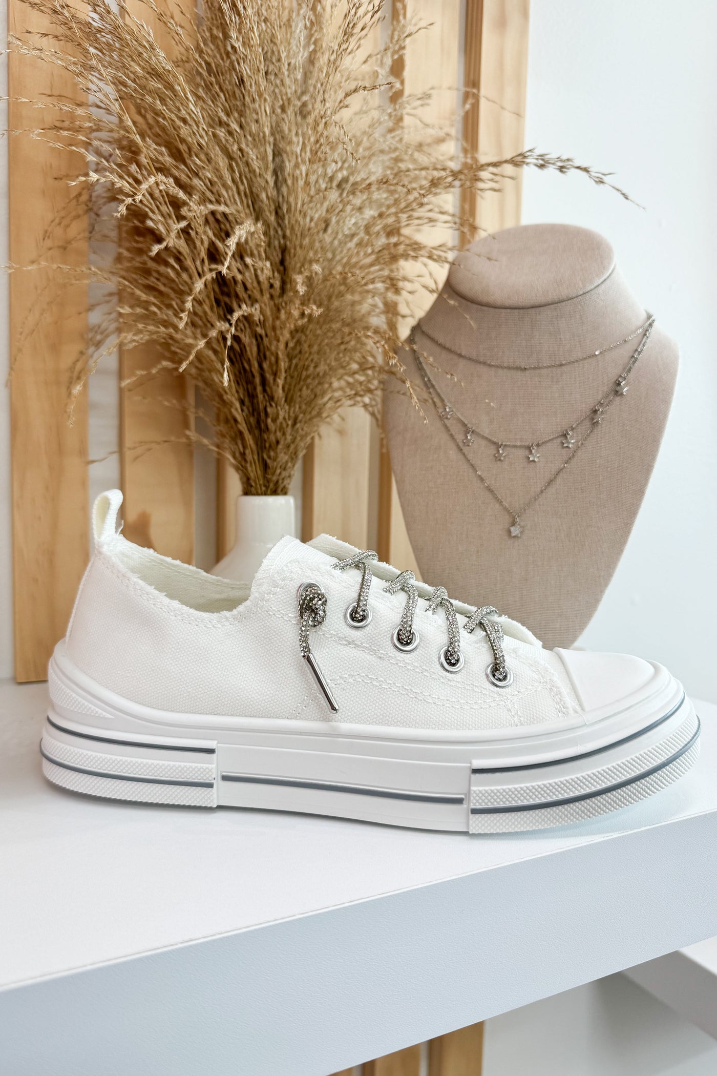 Very G Aman Sneakers (White) - Happily Ever Aften