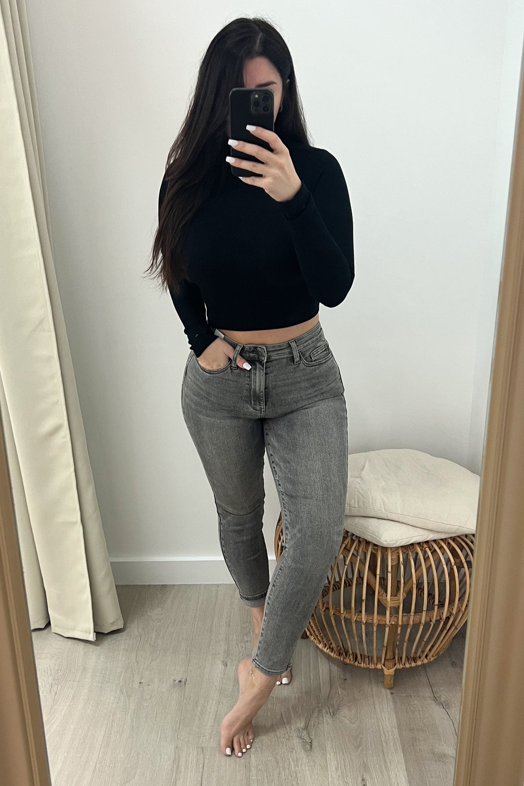 Ashlyn Skinny Jeans - Happily Ever Aften