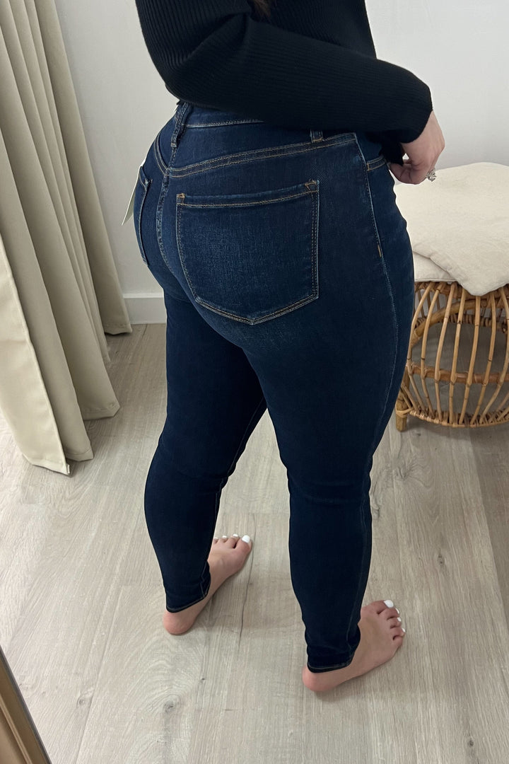 Ava Skinny Jeans - Happily Ever Aften
