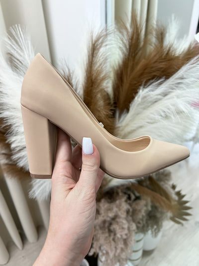 Belle Pumps (Nude) - Happily Ever Aften