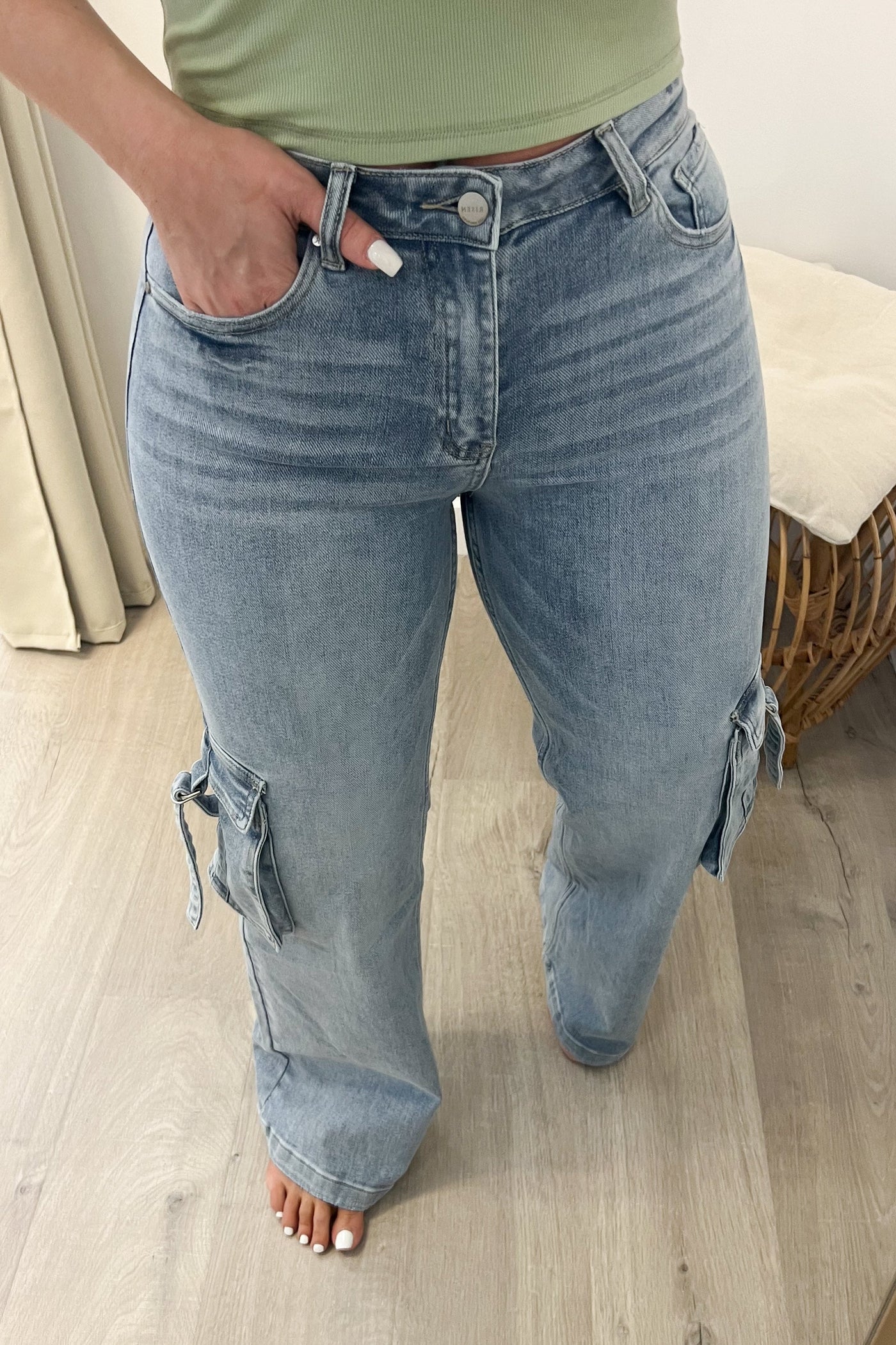 Gabby Cargo Jeans - Happily Ever Aften