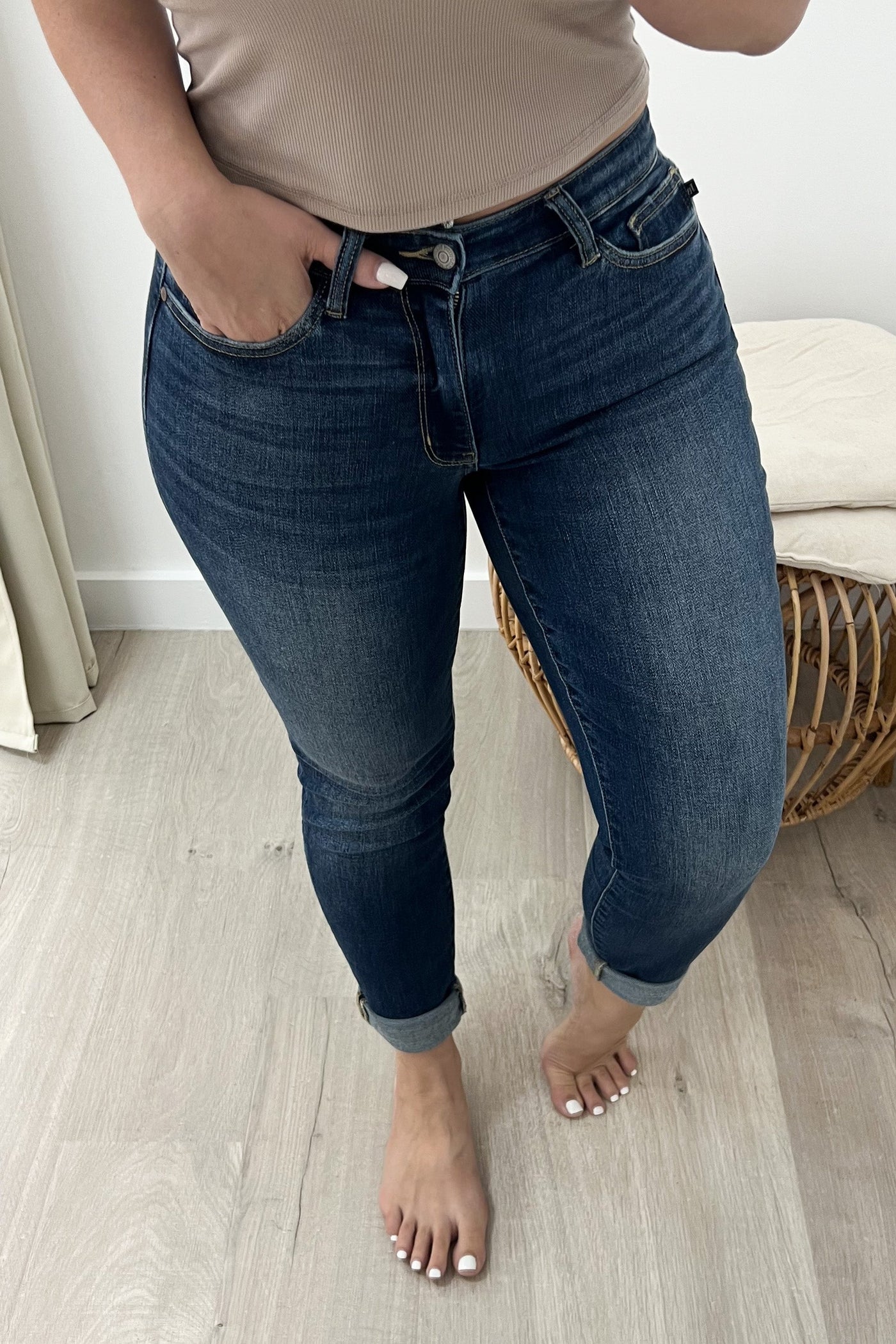 Logan Boyfriend Jeans - Happily Ever Aften