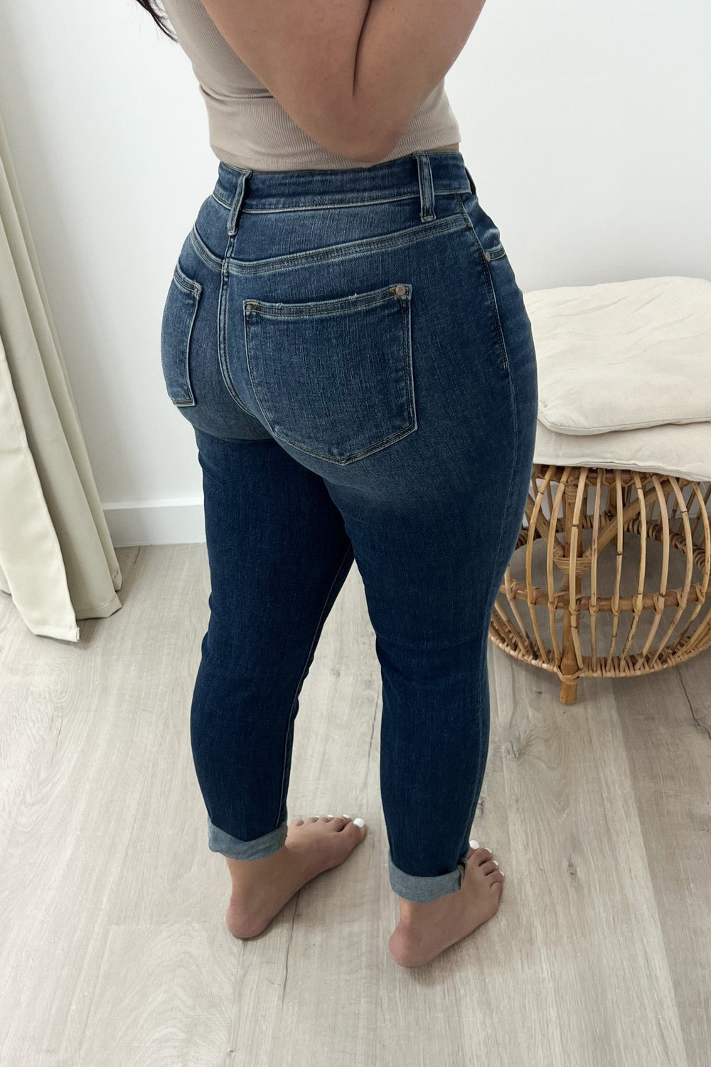 Logan Boyfriend Jeans - Happily Ever Aften